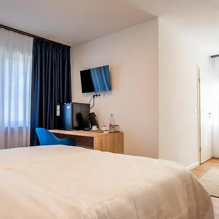 Buttermarkt House ''rooms At The Ring'' Maison d'hôtes 3*