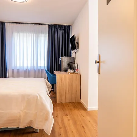 Buttermarkt House ''rooms At The Ring'' Maison d'hôtes Adenau